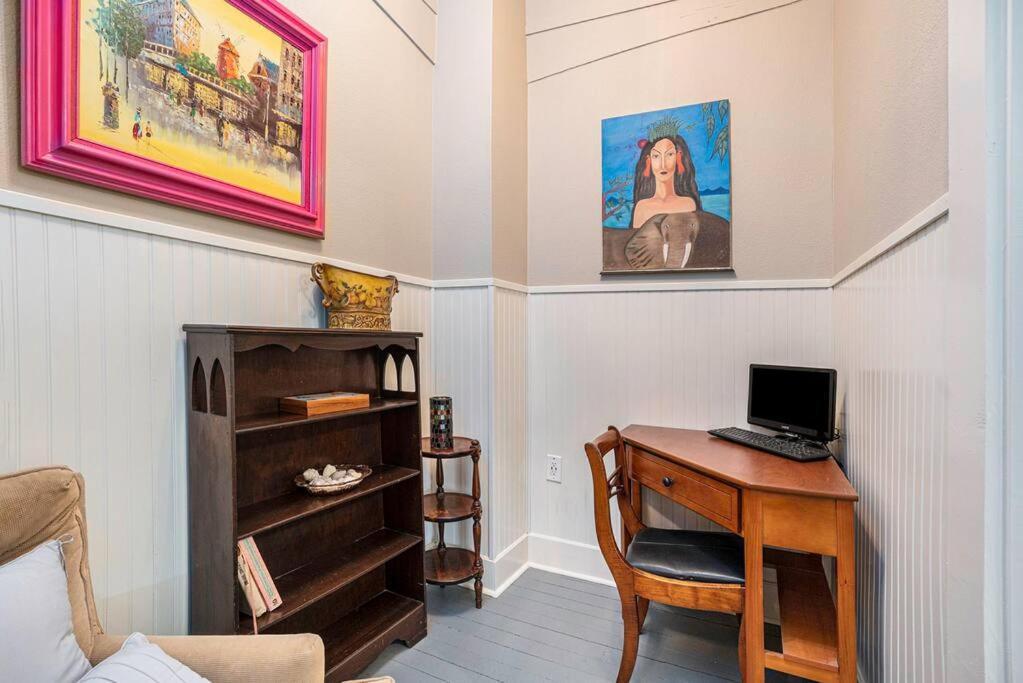 Beachy Bungalow! 2Bd, King Bed Galveston Dış mekan fotoğraf